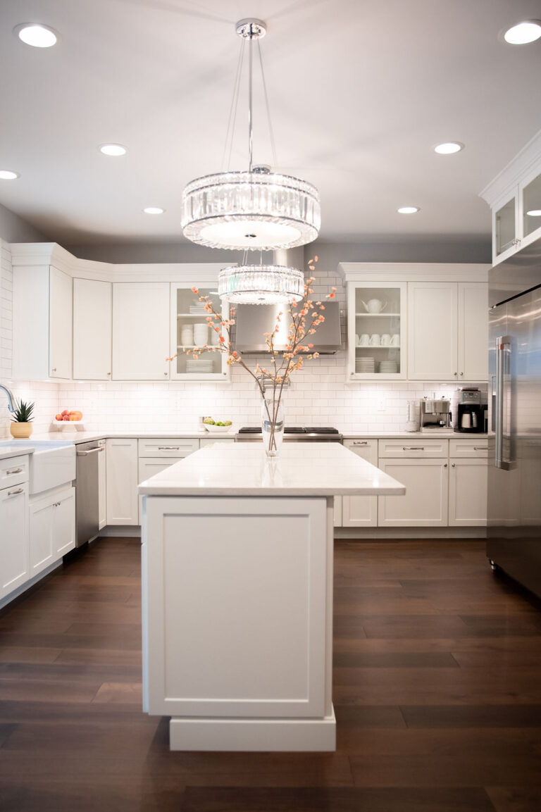 Hemlock Lane, Moreland Hills Kitchen Counter