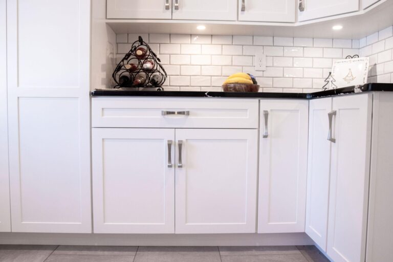 Kenton Circle Lyndhurst Kitchen Cabinet