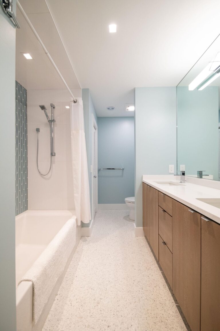 Coronada Drive Mentor Bathroom