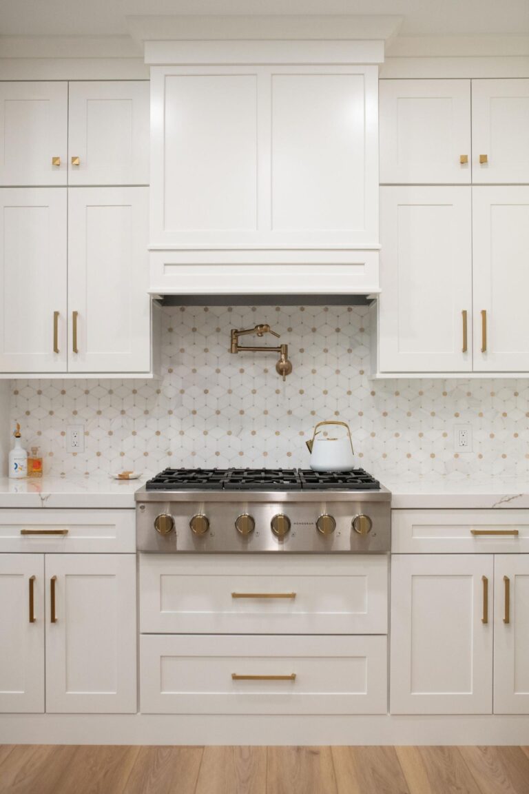 Pine Valley Drive Kitchen Stove and Cabinets